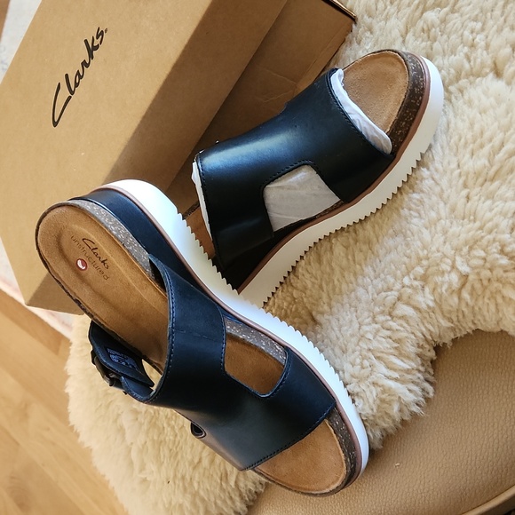 NWT IOB Clarks Lizby Ease Black Lea Leather Easy Slide Sandal ๐ก ๐ค - Picture 15 of 16
